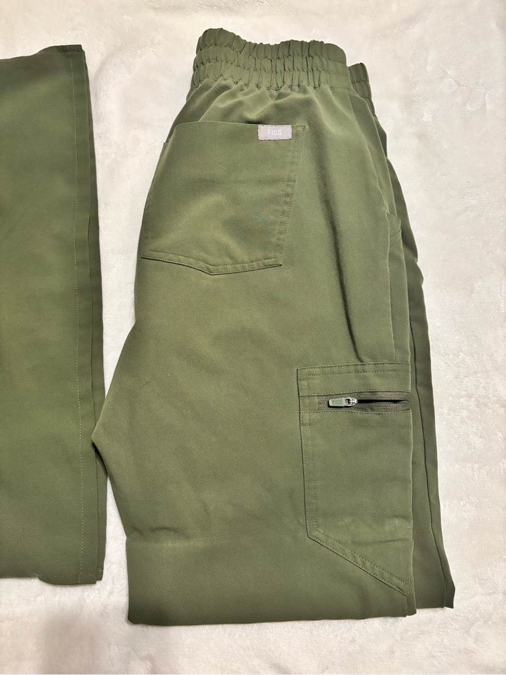 Figs Olive Green Track Joggers Catrina top - Picture 7 of 7